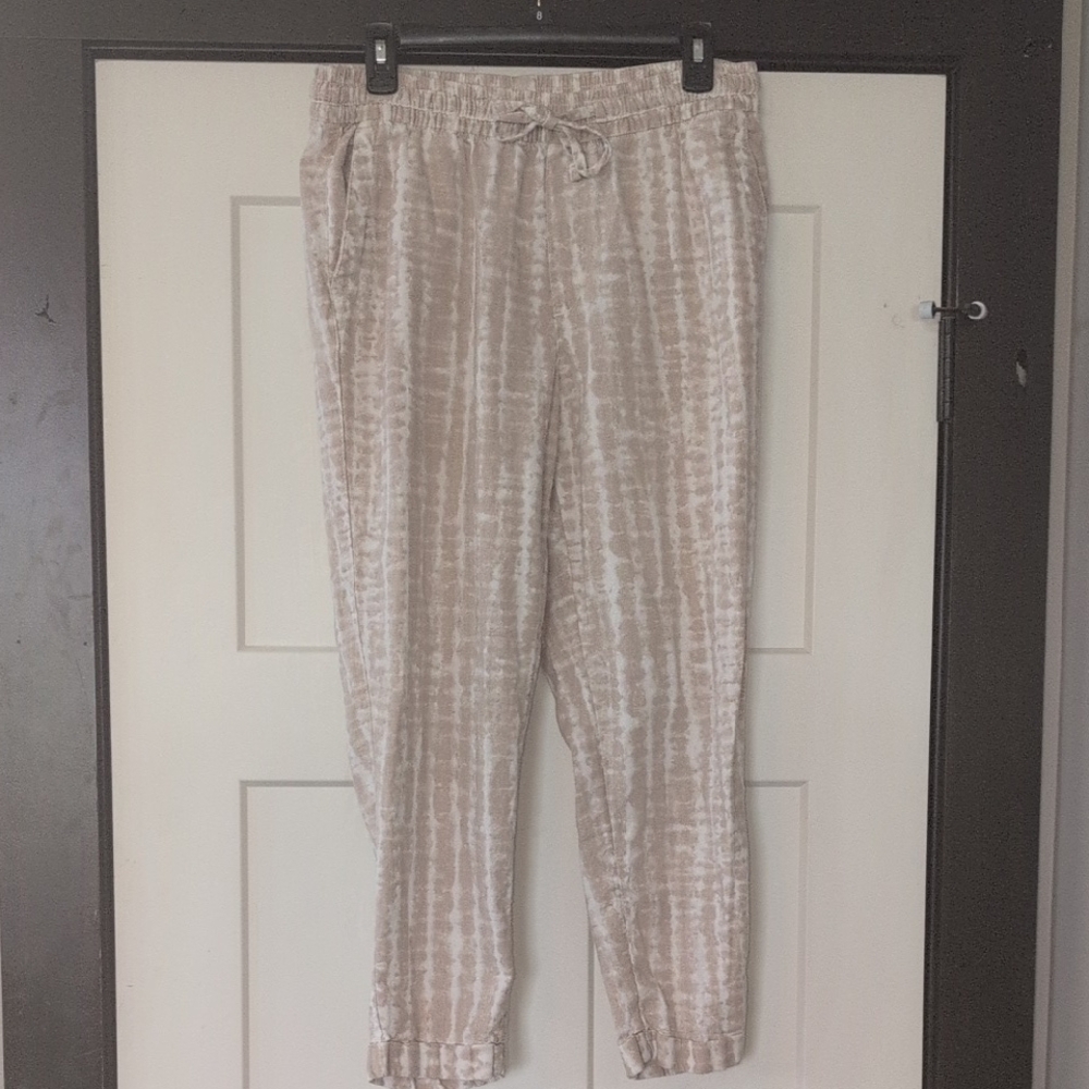 Old Navy Tan and White Linen Joggers with Elastic Cuffs